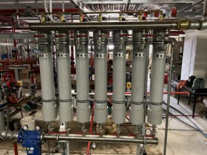 Example of a self cleaning legionella filter installation
